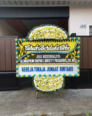 Papan Bunga Duka di Juang